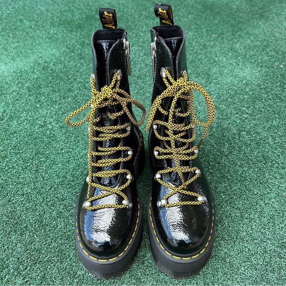 NWT Dr. Martens Ghilana Max Quad Platform Boot Distressed Patent Leather Black 6 - Picture 4 of 16